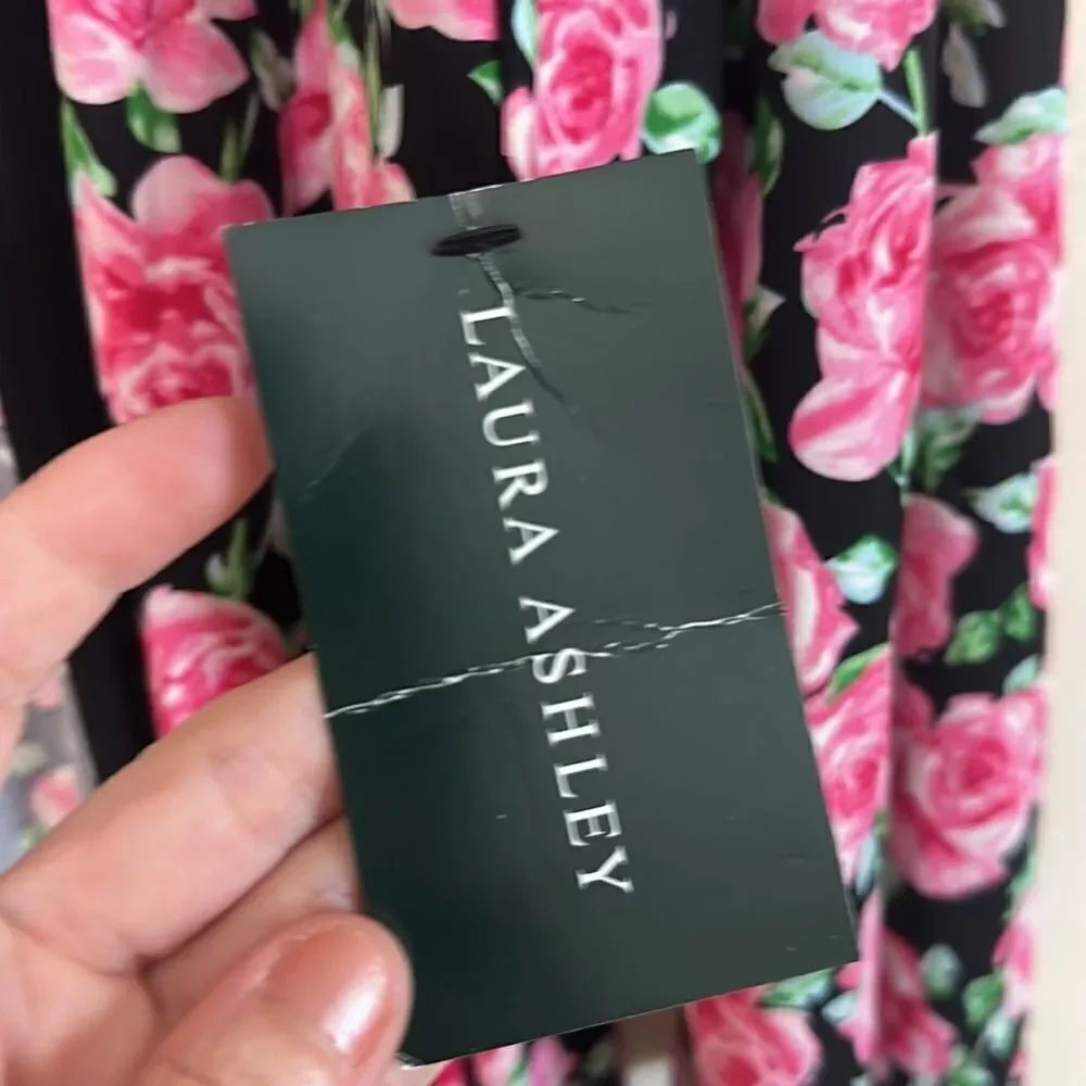 NWT Laura Ashley Robe - Picture 4 of 5